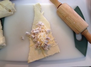 fill the dough with turkey cheese